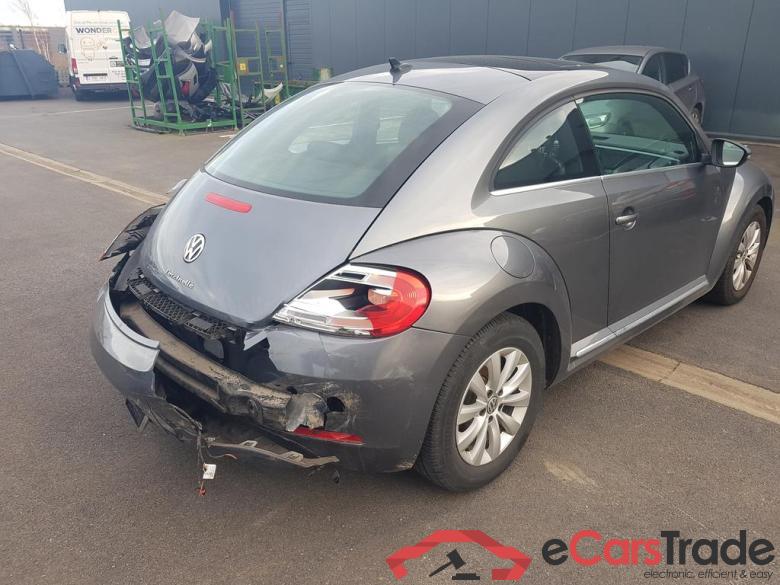 VOLKSWAGEN Beetle Beetle Design 1.2 TSI BlueMotion Technology 77 kW (105 ch) 6 vitesses manuel #4