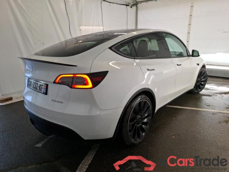 TESLA Model Y / 2020 / 5P / SUV Performance Dual Motor AWD #3