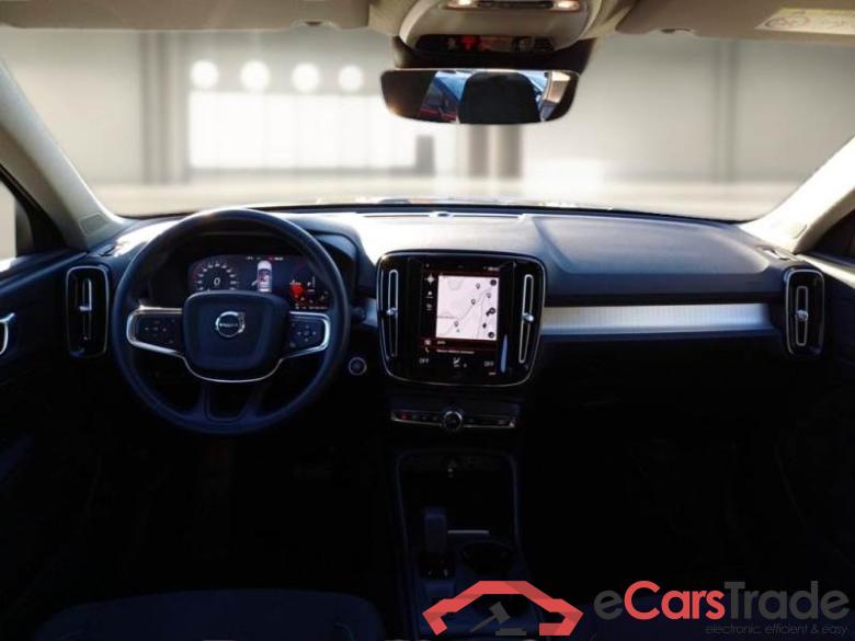 VOLVO XC40 / 2017 / 5P / SUV T4 PLUG-IN HYBRID AUTO RECH INSCRIP EXPR #3