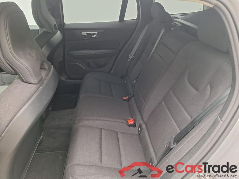 Volvo, V60 '18, Volvo V60 D3 Geartronic Momentum Pro 5d #4