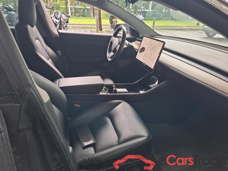 Tesla Model 3 Standard Range Plus RWD 4d #5
