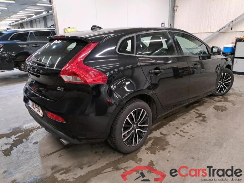 VOLVO - VOL V40 D2 120PK Black Edition #2