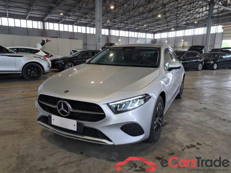 MERCEDES-BENZ CLASSE A / 2022 / 5P / BERLINA A 250 E PLUG-IN AT PROGRESSIVE ADVANCED