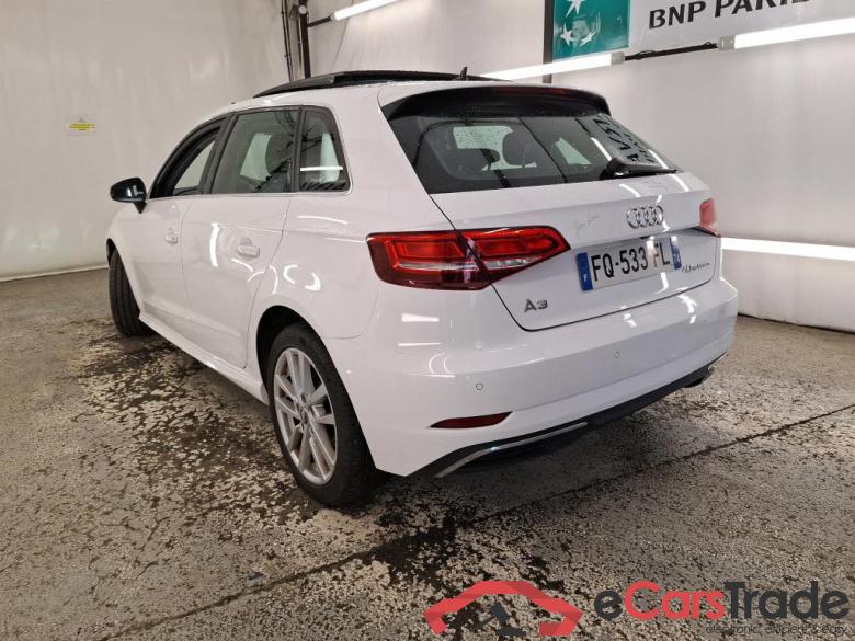 AUDI A3 Sportback e-tron / 2016 / 5P / Berline 40 e-tron S TRONIC BUSINESS LINE #2