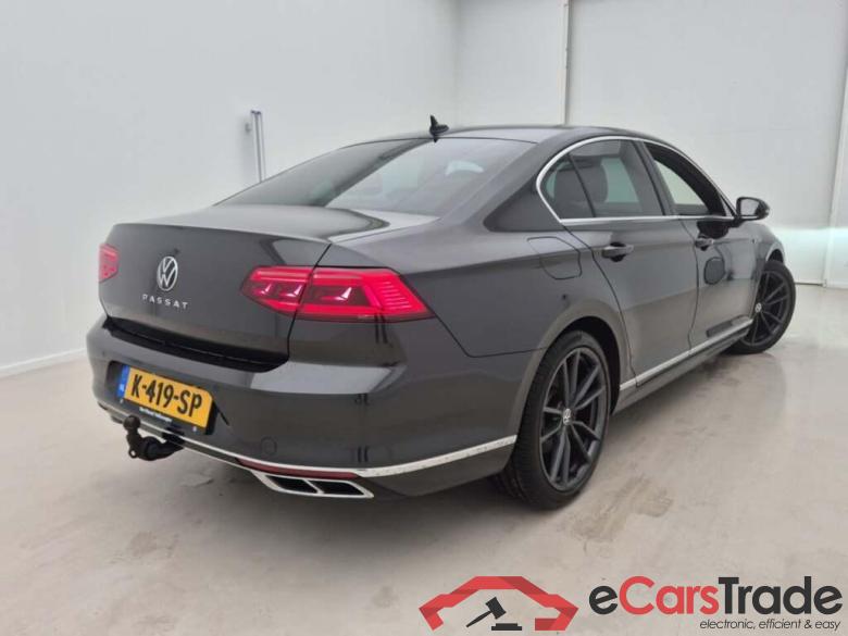 VOLKSWAGEN PASSAT 1.5 TSI R-Line Business + DSG #2