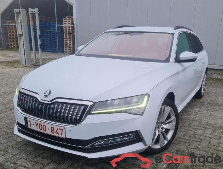 Skoda Superb 1.4 TSI Plug-In Hybrid  Aut. LED Vitual Navi KeylessGo Camera Klima PDC ...