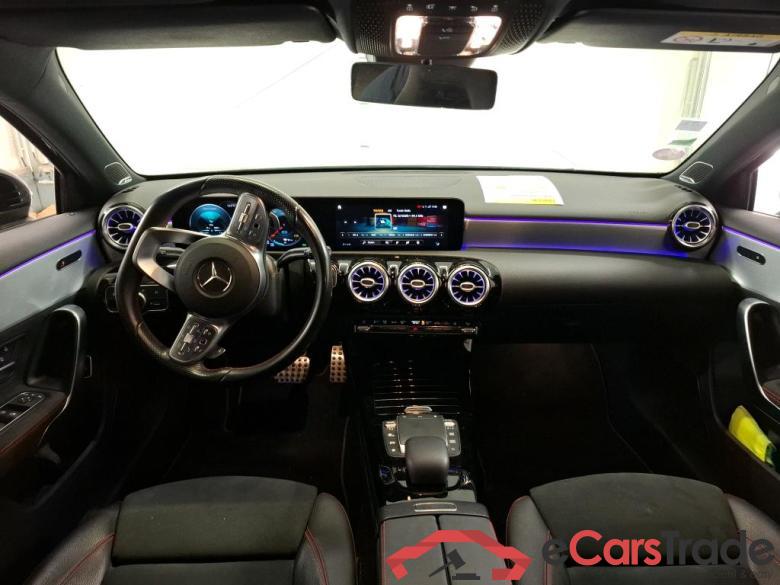 MERCEDES-BENZ Classe A Compact / 2018 / 5P / Berline A 250 e AMG Line 8G-DCT #5