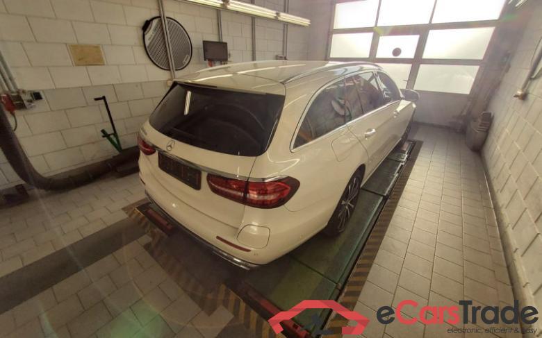 Mercedes-Benz E T-Modell (BM 213)(06.2016->) DE - Kb5 E 300 de EU6d, T de Avantgarde (EURO 6d), (Facelift) 2020 - 2023 #3