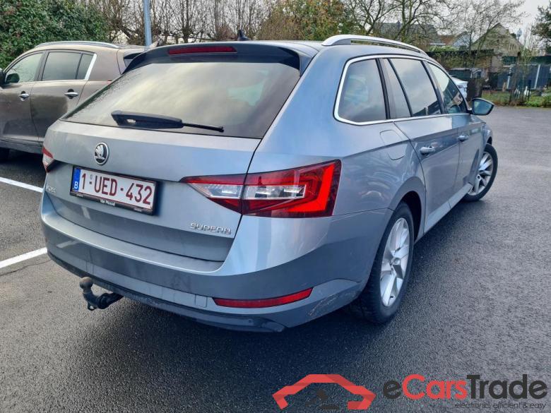 SKODA SUPERB COMBI DIESEL - 2015 1.6 CR TDi Corporate Plus Edition #4