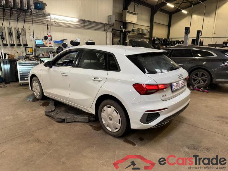 AUDI A3 Sportback Sportback 40 TFSI e PHEV S line S tronic (150 kW) #3
