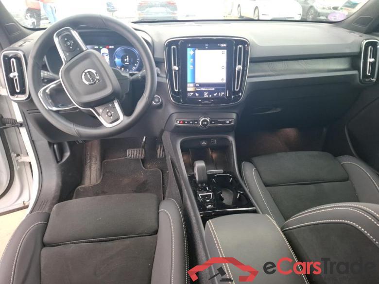 VOLVO XC40 / 2022 / 5P / SUV Recharge T4 211 DCT7 Plus #5