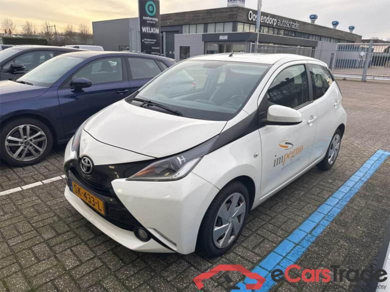 TOYOTA Aygo 1.0 VVT-i x-play #1