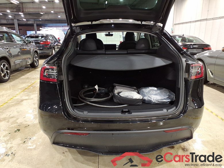 TESLA MODEL Y BEV AUTO RWD #3