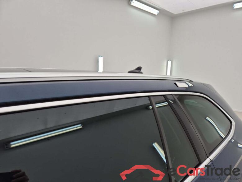 SKODA OCTAVIA COMBI 2.0 CRTDI AMBITION #6