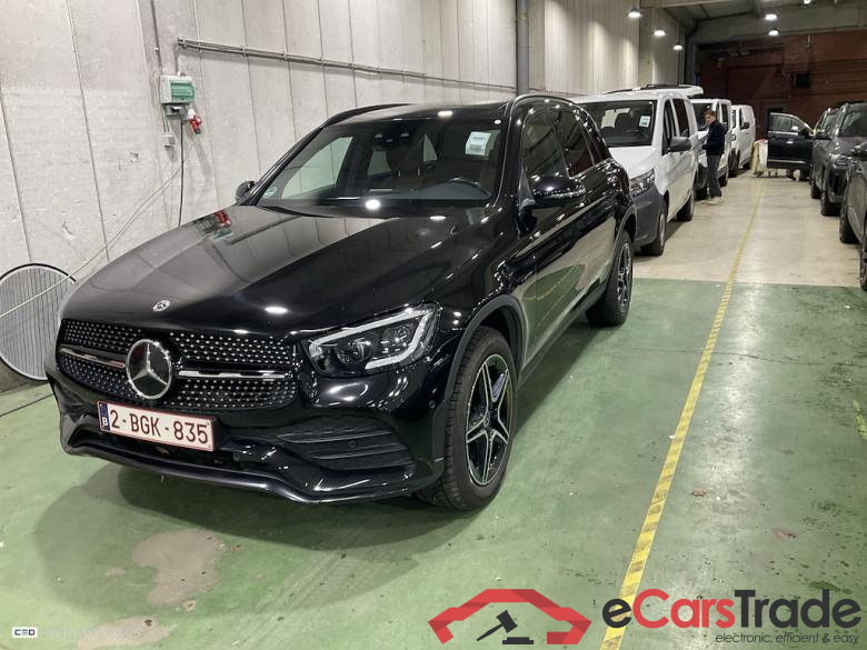 MERCEDES-BENZ GLC 2.0 GLC 300 DE 4MATIC 4WD BUS SOL AUTO
