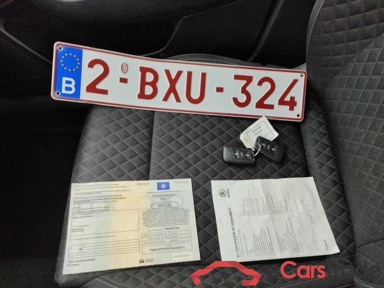 Skoda Superb Combi 1.4 TSI iV 160kW DSG6 Clever 5d #4