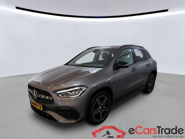 MERCEDES-BENZ GLA-klasse 118 kW #1