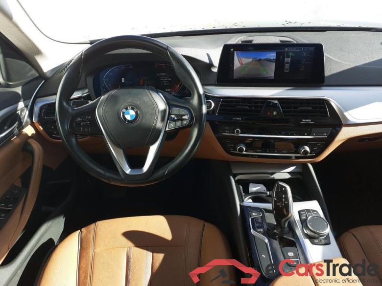 BMW Serie 5 / 2016 / 4P / sedán 520dA #3