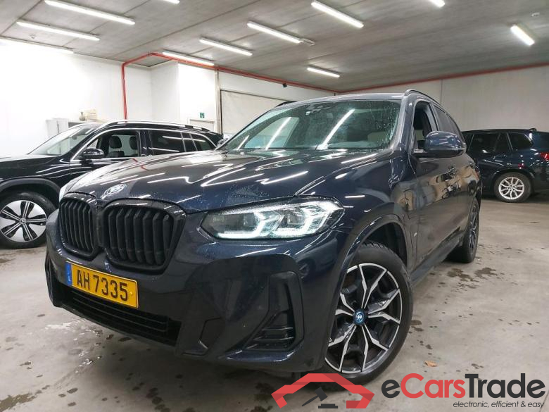 BMW - BMW X3 xDrive30e 292PK M Spoirt Pack Business With Vernasca Heated Seats & Innovation Pack With Head Up & LED & Driving Assistant & Travel Pack & Comfort & Electric Foldable Trailer Towing Hook  * HYBRID *