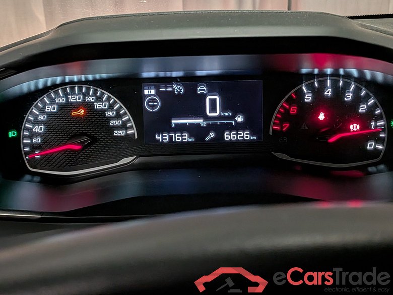 PEUGEOT 208 1.2 PureTech Active #6