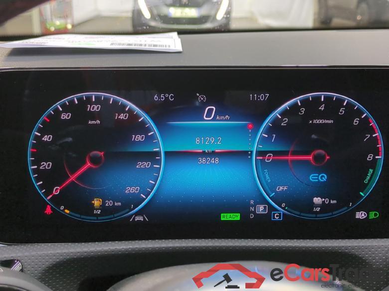 MERCEDES-BENZ Classe A Compact / 2018 / 5P / Berline A 250 e AMG Line 8G-DCT #6