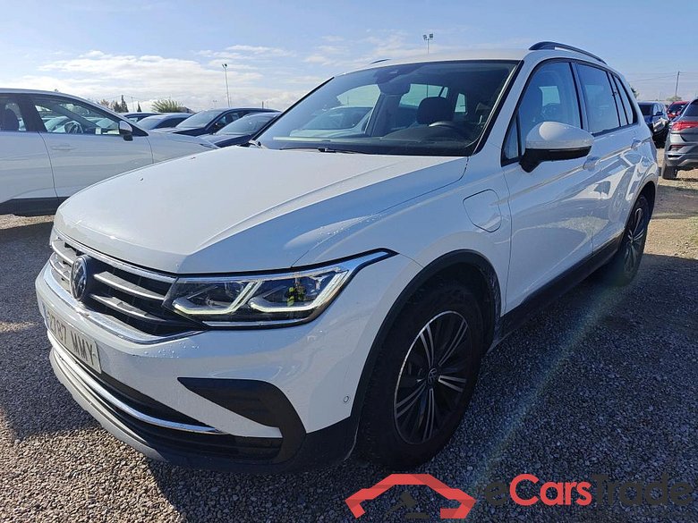VOLKSWAGEN Tiguan / 2020 / 5P / todoterreno Life 1.4 TSI eHybrid 180kW (245CV) DSG #1