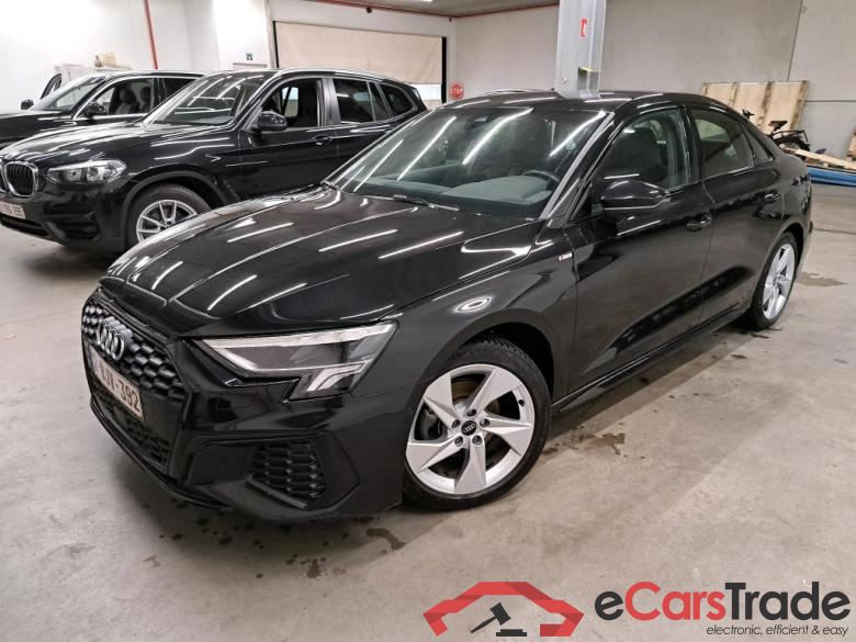 AUDI - AUD A3 BERLINE 30 TFSi 110PK S-Tronic S line Business Edition Pack Platinum & Shadow Look & Rear Camera  * PETROL *