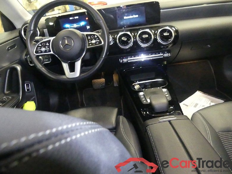 CLA -Klasse Shooting Brake CLA 250 e (118.686) 1.3 160KW AT8 E6d #3