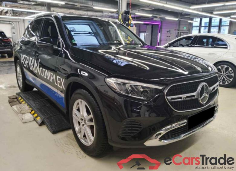 Mercedes-Benz GLC (BM 254)(06.2022->) DE - SUV5 GLC 200 EU6d, Avantgarde 4Matic (EURO 6d), 2022 - 2024 #2
