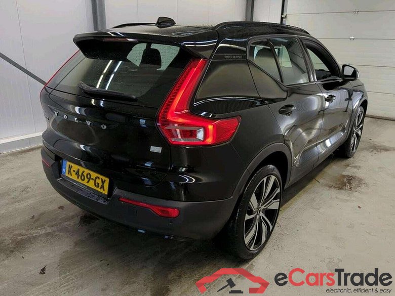 VOLVO XC40 Recharge P8 AWD RDes #2