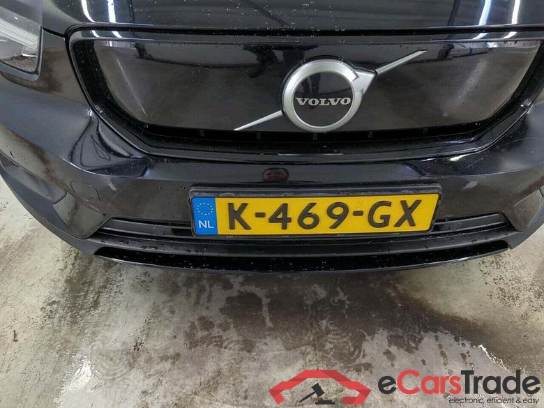 VOLVO XC40 Recharge P8 AWD RDes #4