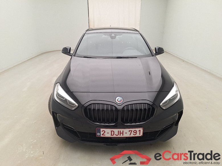 BMW, 1-serie '19, BMW 1 Reeks Hatch 116dA (85 kW) 5d