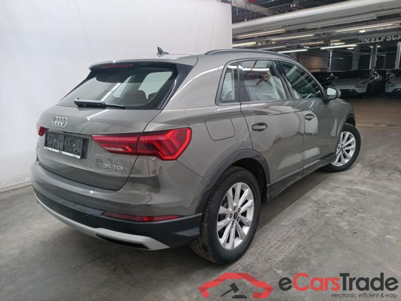 Audi Q3 35 TDI S tronic Advanced Business Editio 5d #2