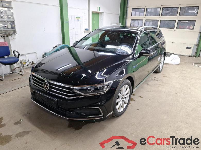 Passat Variant GTE 1.4 TSI 160KW AT6 E6d #1