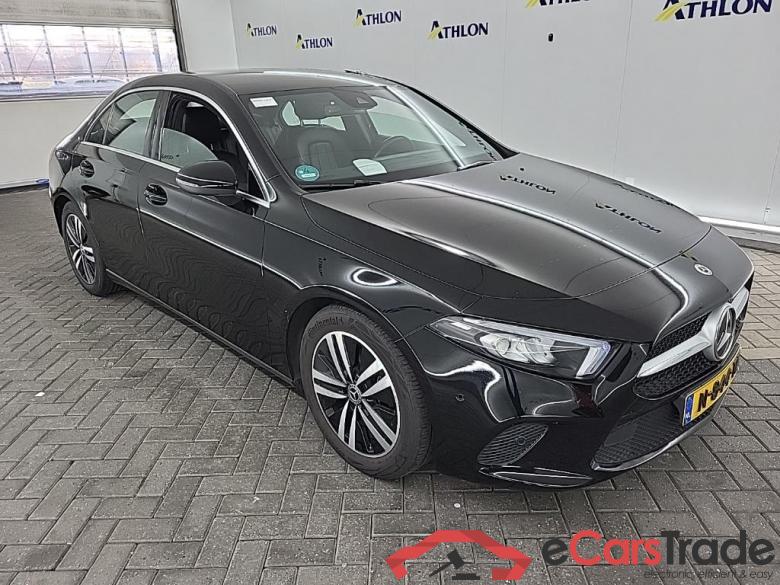 MERCEDES-BENZ A-Klasse Limousine A 180 7G-DCT Business Solution Luxury 4D 100kW #2