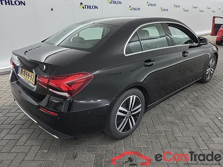 MERCEDES-BENZ A-Klasse Limousine A 180 7G-DCT Business Solution Luxury 4D 100kW #3