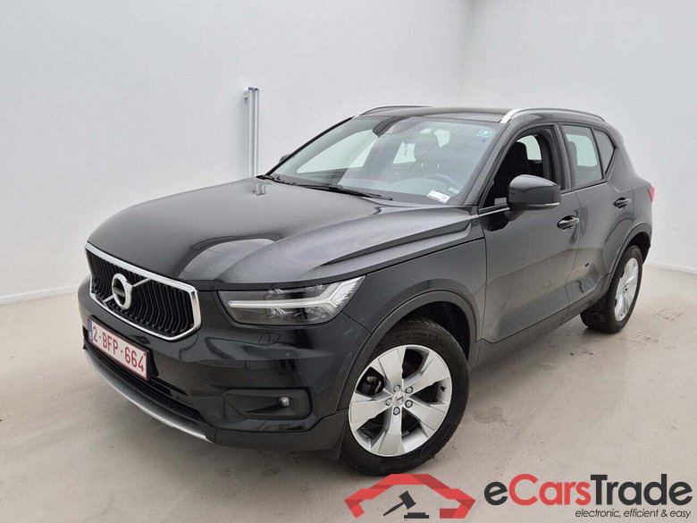 VOLVO XC40 T3 MOMENTUM PRO #1