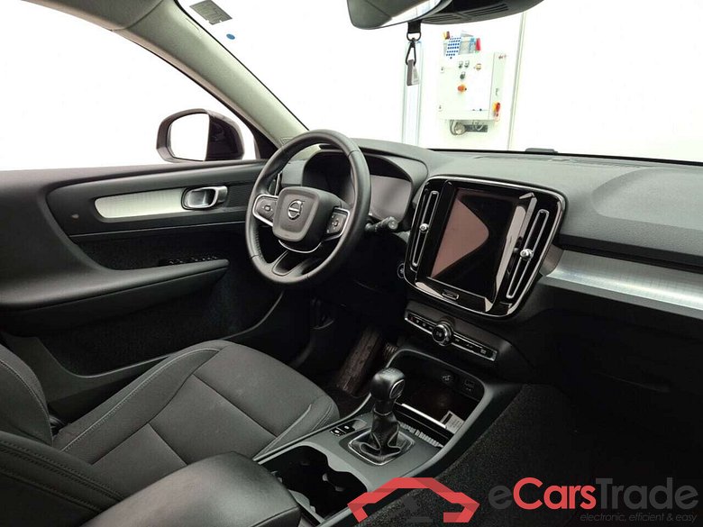VOLVO XC40 T3 MOMENTUM PRO #3