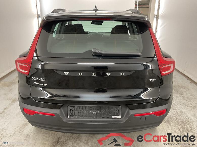 VOLVO XC40 1.5 T2 MOMENTUM CORE #5