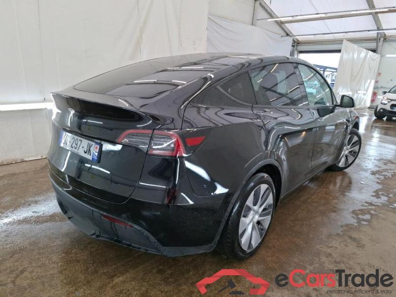 TESLA Model Y / 2021 / 5P / SUV RWD #3