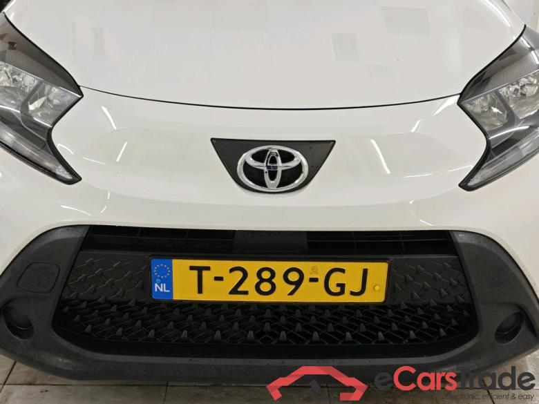 Toyota AYGO X 1.0 VVT-i MT 5d #5