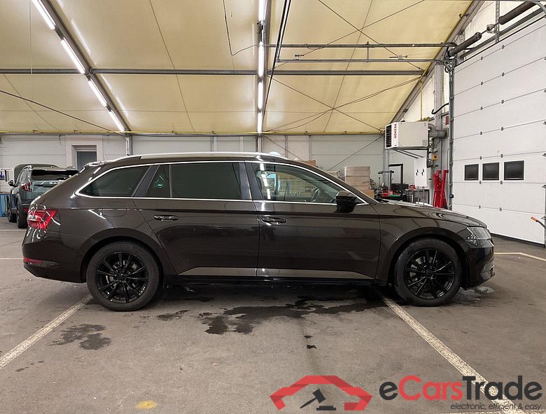 SKODA Superb Combi SUP.COM GrtSTY TD88/1.6 M6F #3