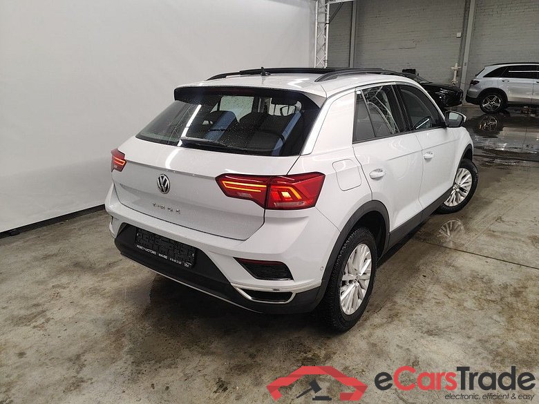 Volkswagen T-Roc 1.5 TSI DSG Style 5d #2