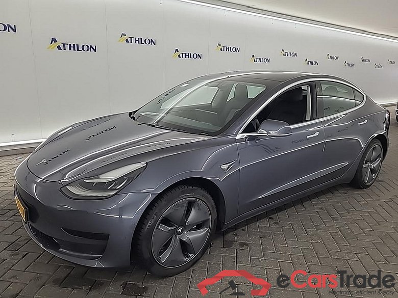 Tesla Model 3 Standard Range Plus RWD 4D 225kW