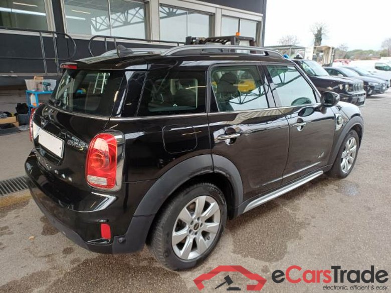 MINI COUNTRYMAN / 2016 / 5P / BERLINA COOPER S E ALL4 BUSINESS AUTOM. #2