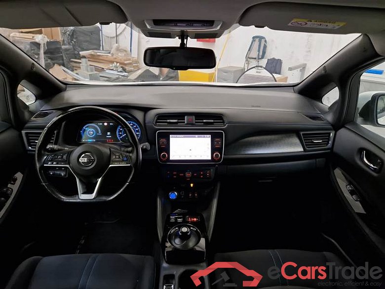 NISSAN LEAF / 2017 / 5P / BERLINA E+ N-CONNECTA #3