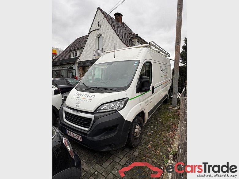 PEUGEOT Boxer 335 Fou Lwb Boxer 2.0 BlueHDi L3H2 Premium S/S