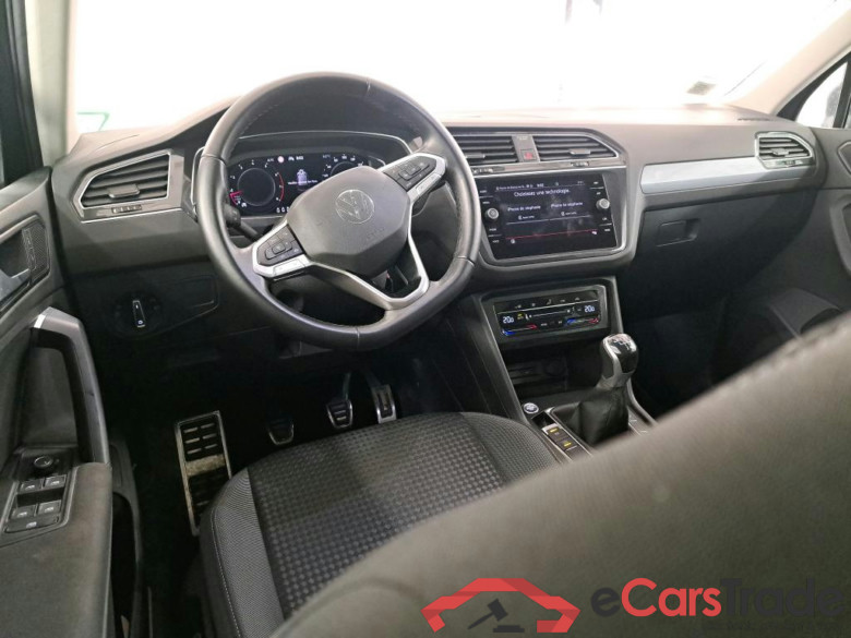 VOLKSWAGEN Tiguan / 2020 / 5P / SUV 1.5 TSI 130 BMV6 Active(SP) #5
