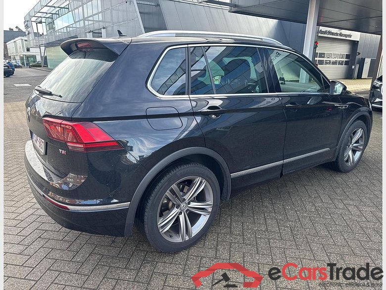 VOLKSWAGEN Tiguan Tiguan Highline 1.4 TSI ACT BMT 110 kW (150 ch) 6 vitesses DSG #6