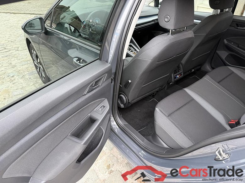 VOLKSWAGEN Golf VIII Golf ACTIVE 1.5 eTSI 96 kW (130 ch) 7 vitesses DSG #2